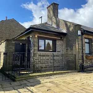  Apartment Unique Victorian Stable Conversion